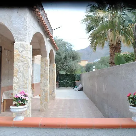 Villa Doris D'amare *